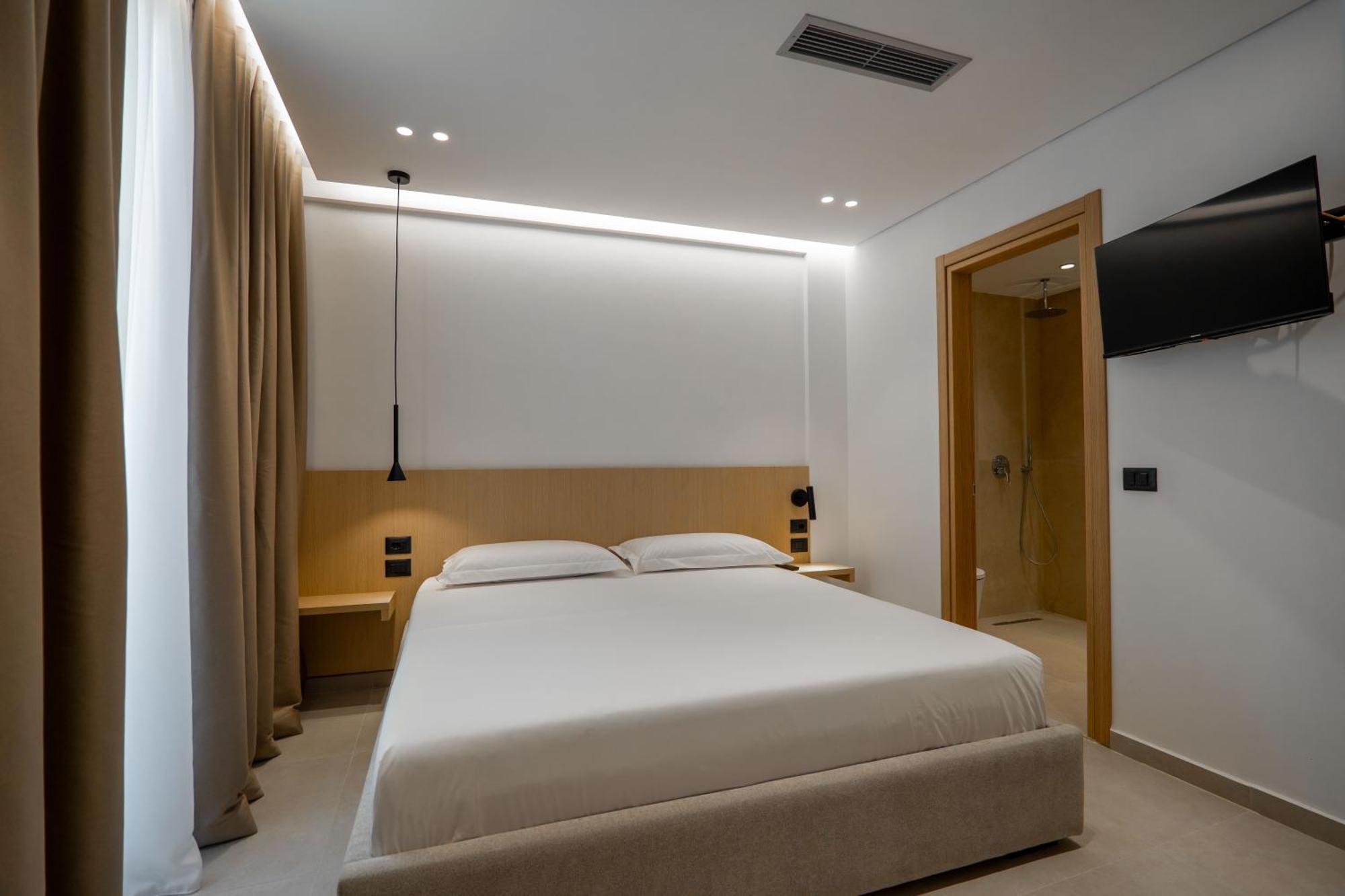 Austin Boutique Hotel Sarandë Exteriör bild